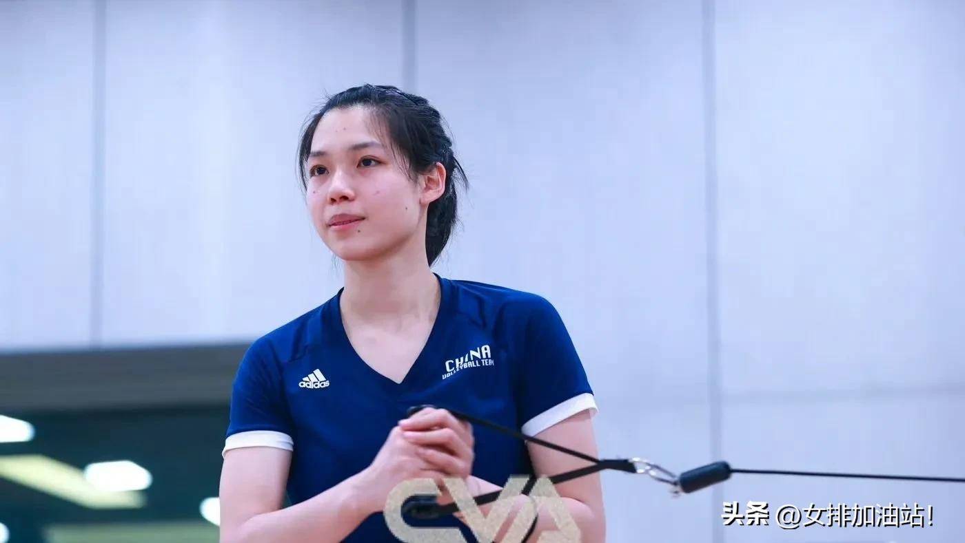 包含西悉尼流浪者防守体系稳固，力求半决赛再创佳绩的词条