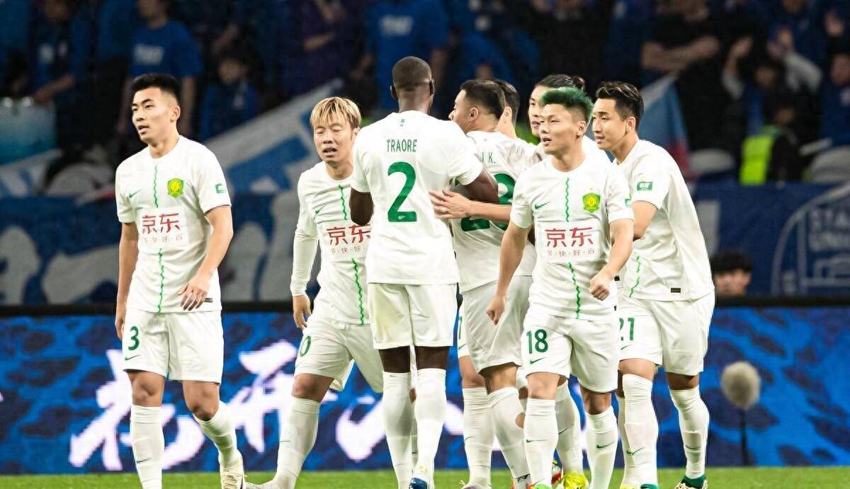 包含国安离中超榜首仅剩两天，补赛获胜即登顶，张玉宁复出助力的词条