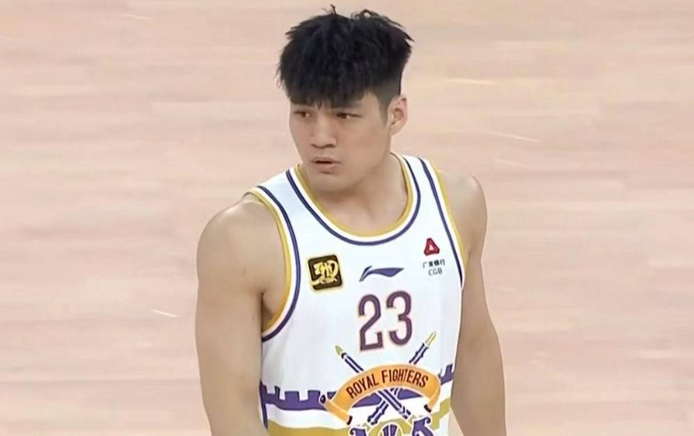 关于广东欲签陈国豪破产后续：北控计划匹配合同“被动留队”前的信息