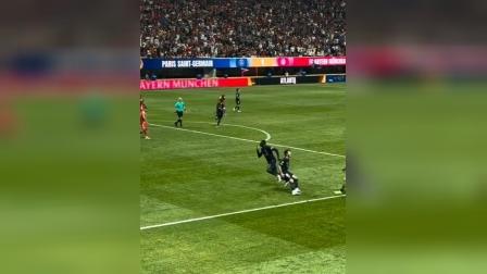 世俱杯巴黎2-0拜仁进4强，诺伊尔发声引热议，登贝莱关键性胜凯恩的简单介绍
