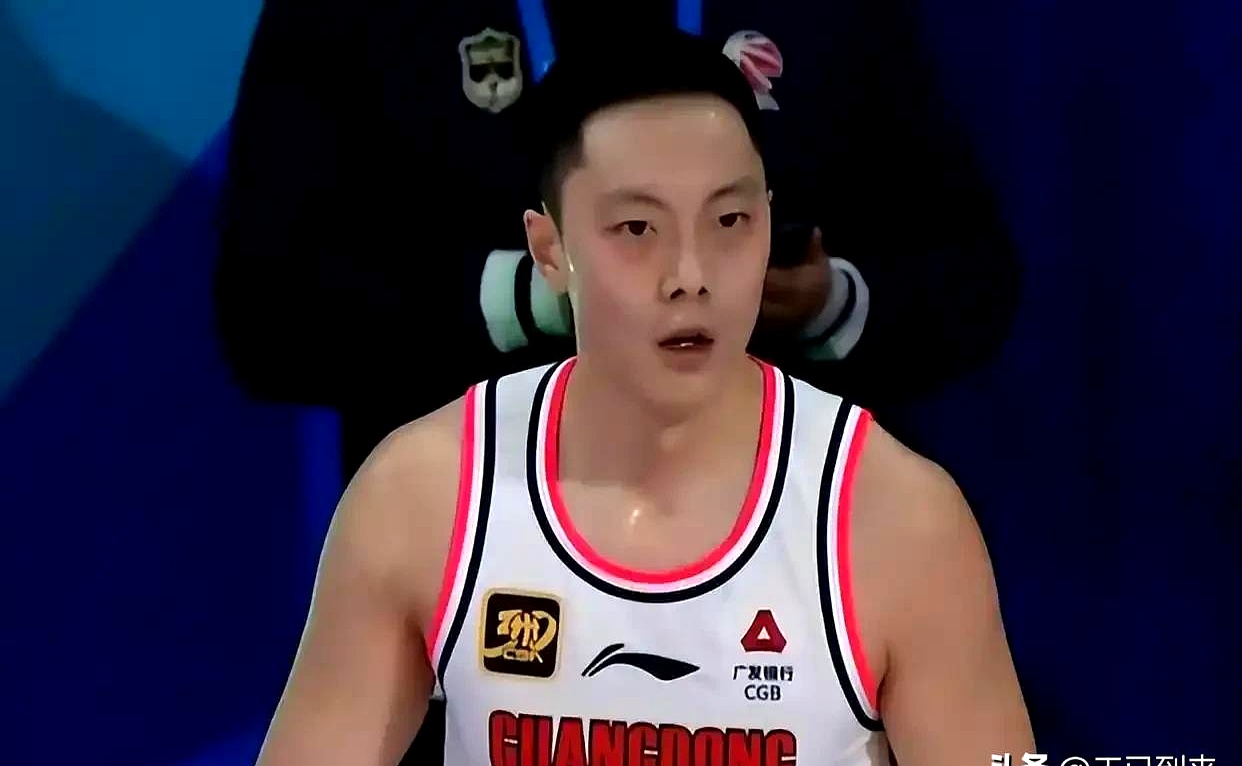 关于单场11助攻！胡明轩：我们欠缺这种强度的比赛的信息