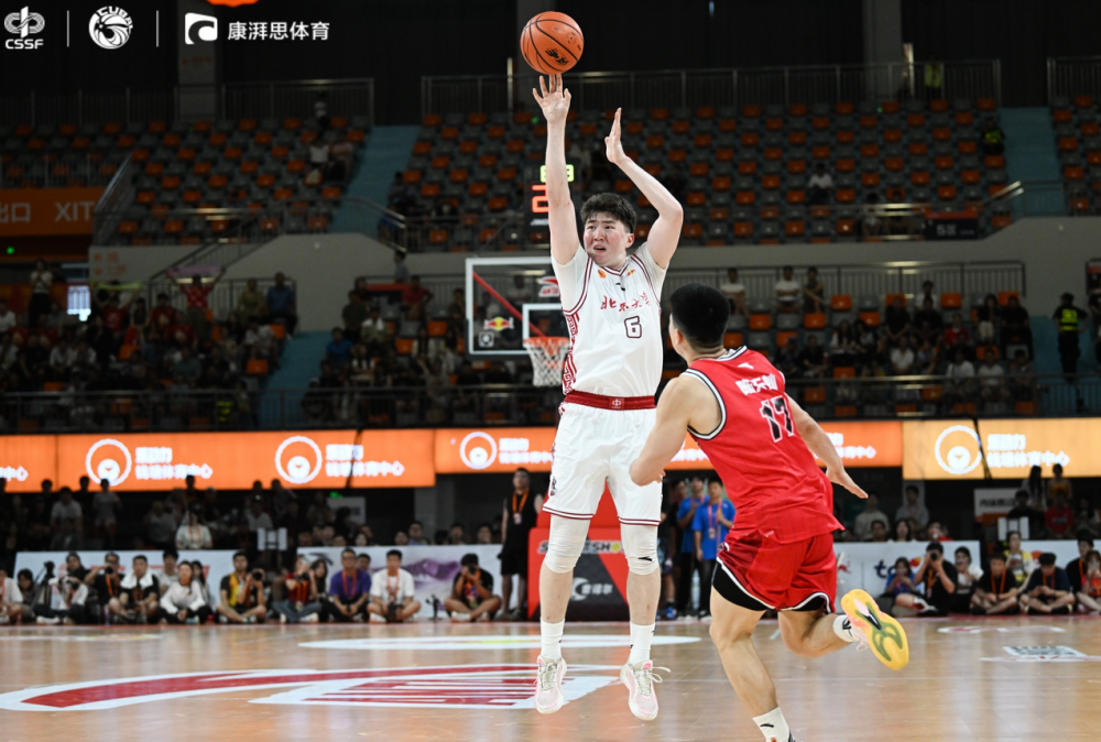 包含管子煜24分昂萨尔21分李苑鑫17+9北京大学轻取上海交大的词条
