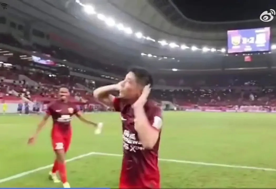 祸不及家人！媒体人：球迷需要引导形成积极的竞争文化